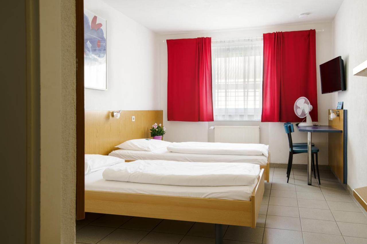 Motel Drei Koenig- Ihr Transithotel Heimsheim Екстериор снимка